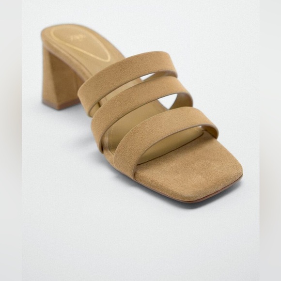 NWT. Zara Tan Split Suede Middle Heel Strappy Sandals. Size 9. - Picture 4 of 11